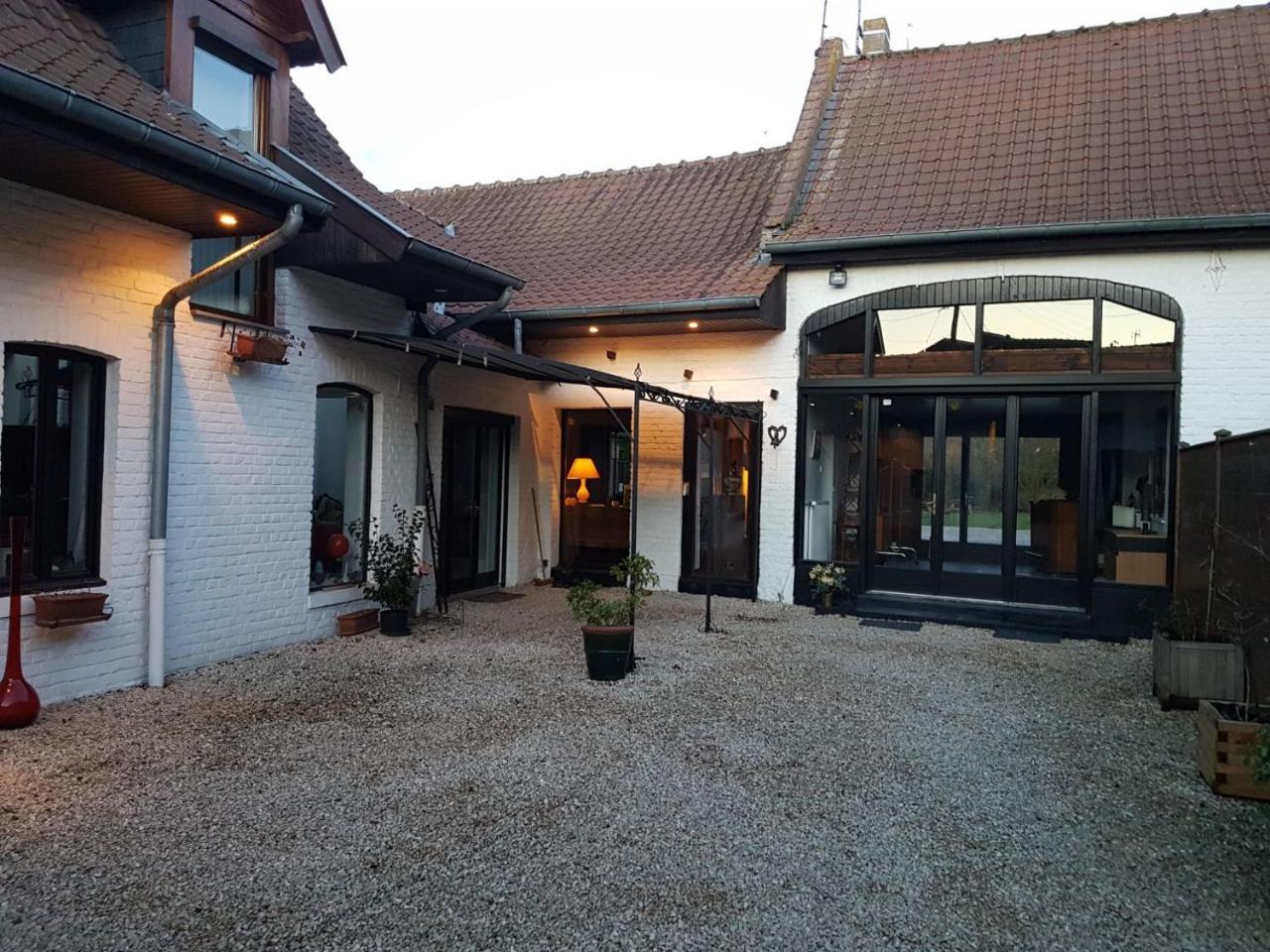 La Ferme De La Place ブヴィーヌ エクステリア 写真